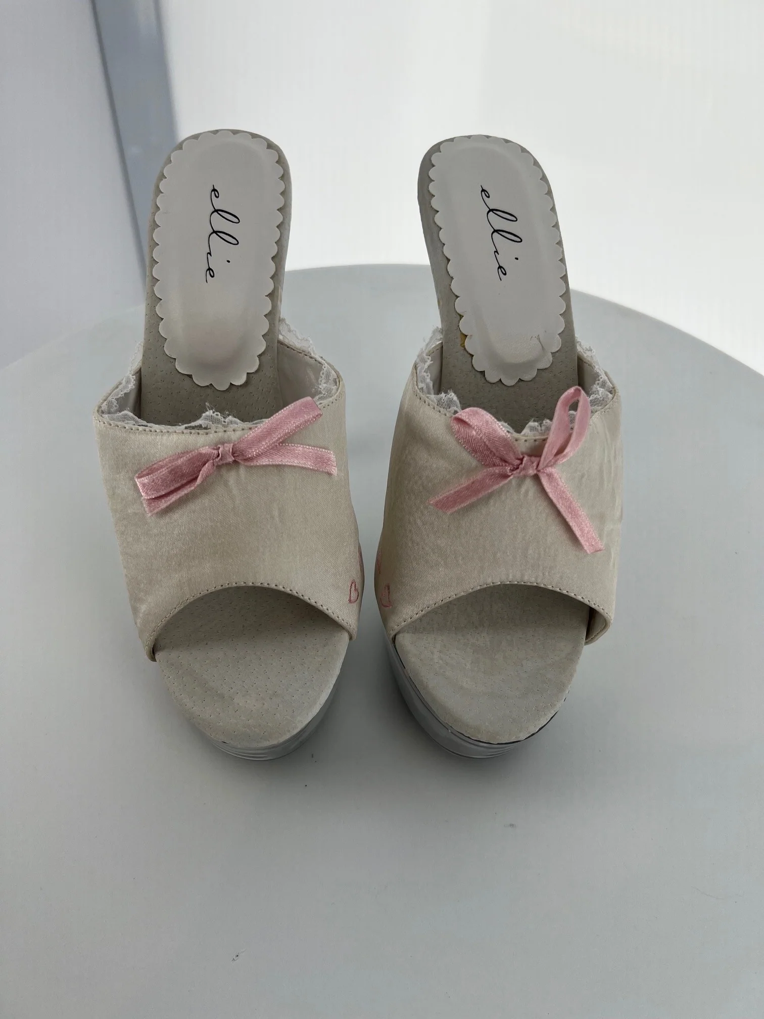 601-EMILY Ellie White High Heel Alternative Footwear Discontinued Sale Stock - Image 2