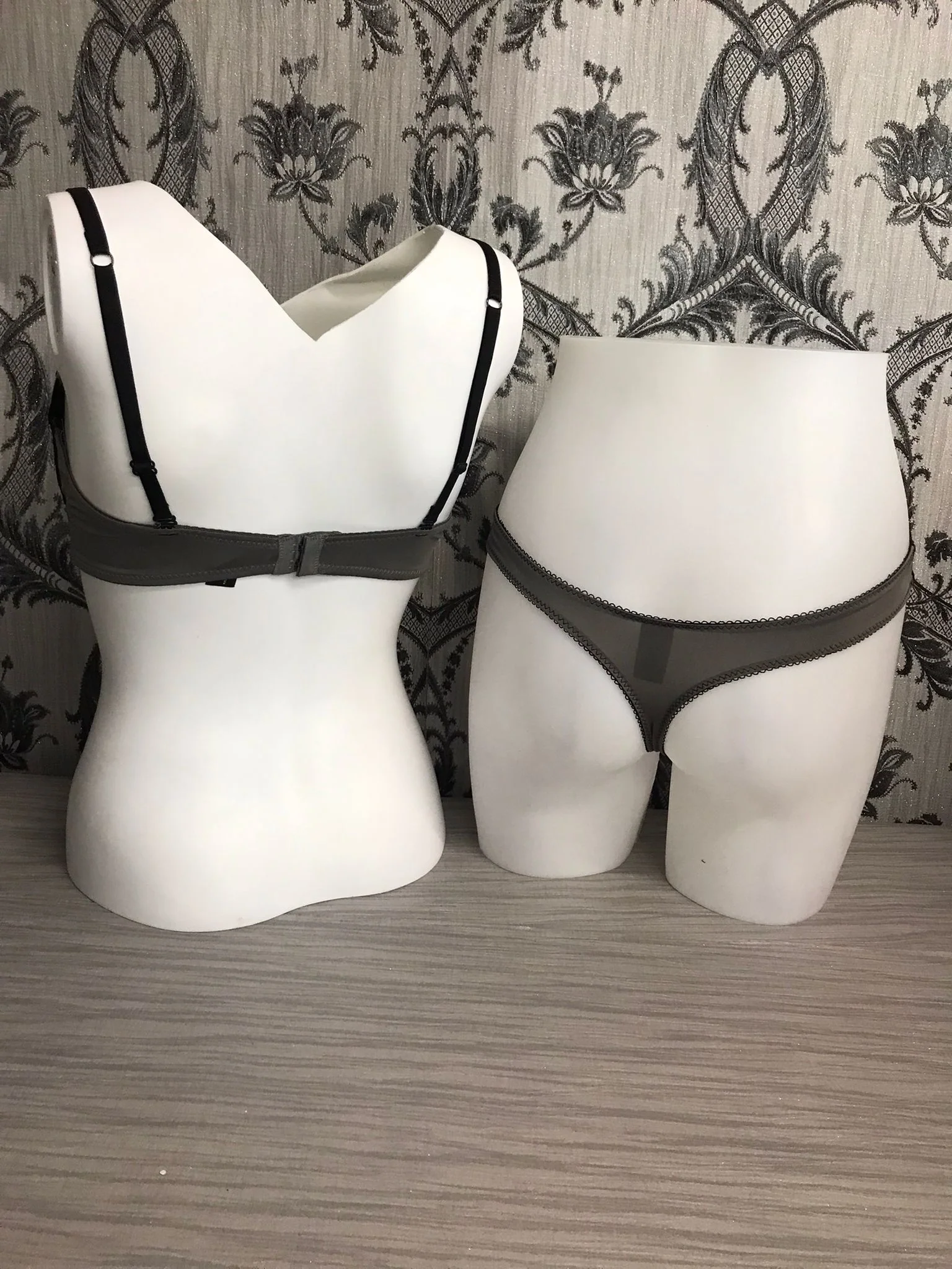 B24856-BLK So Dramatic Bra - Image 2