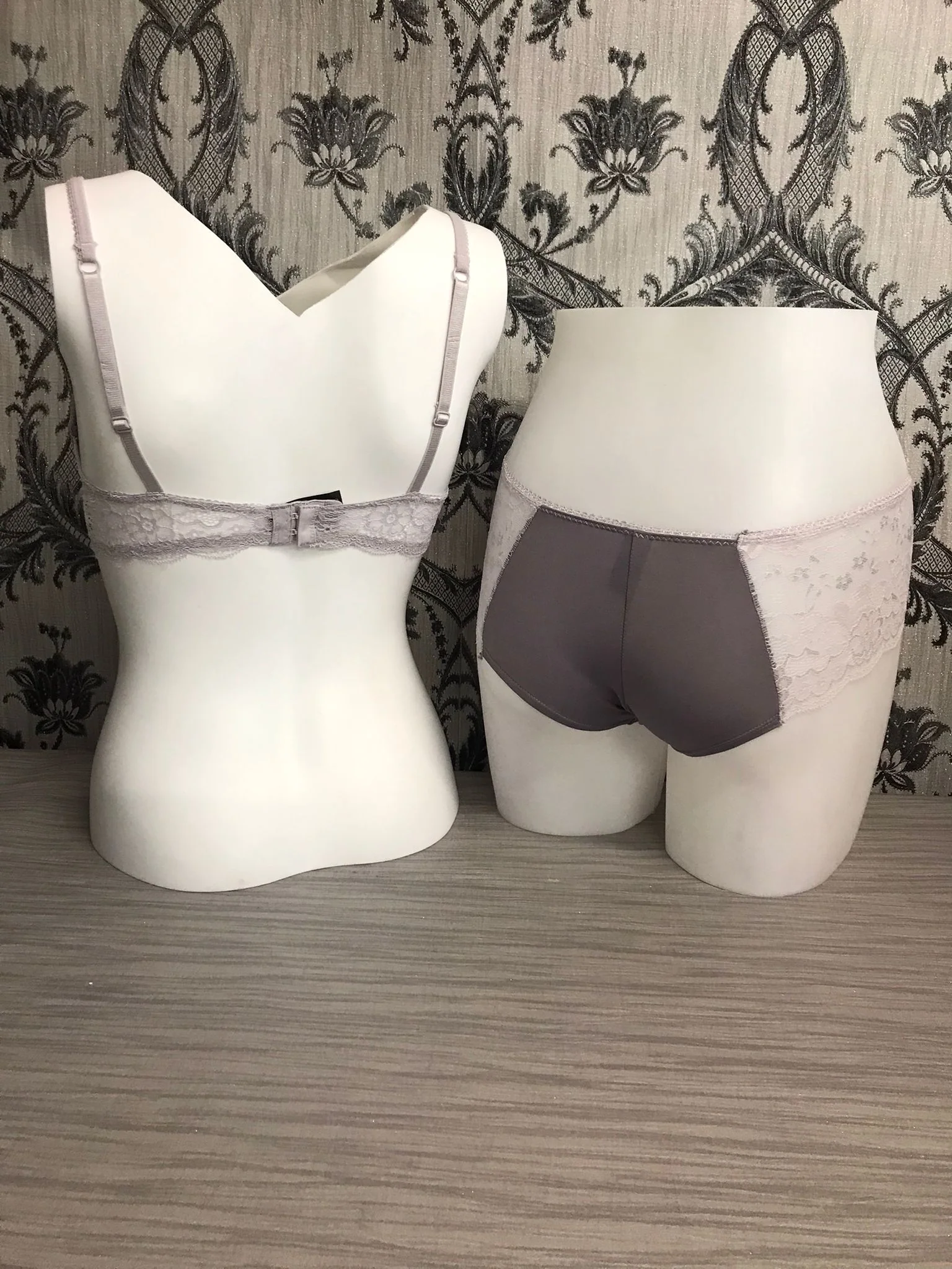 B24863-GRY Modern Contrasts Bra - Image 4