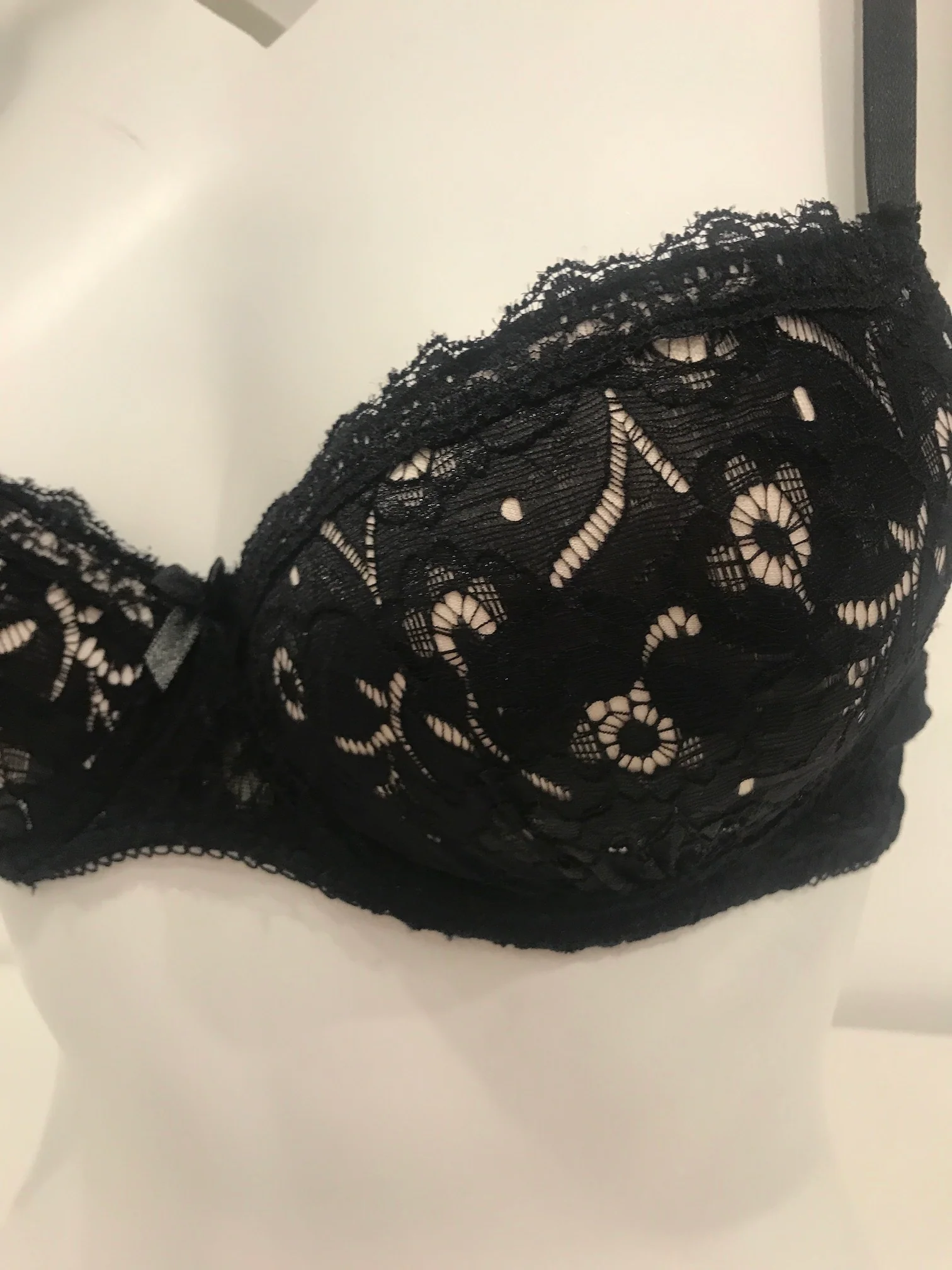 B25192 Black Floral Lace Bra - Image 3