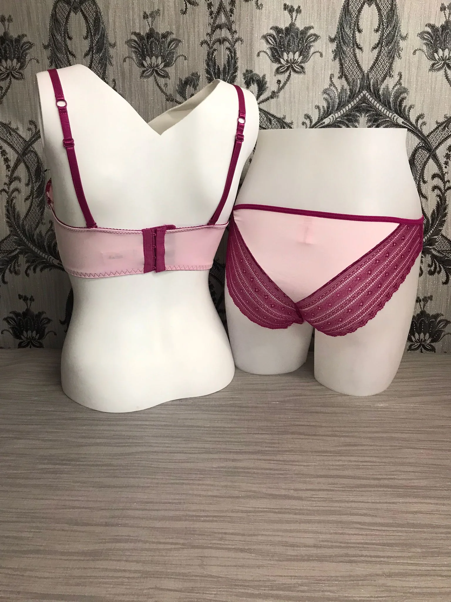 P134967-PNK Lacing Stripes Bikini top - Image 2