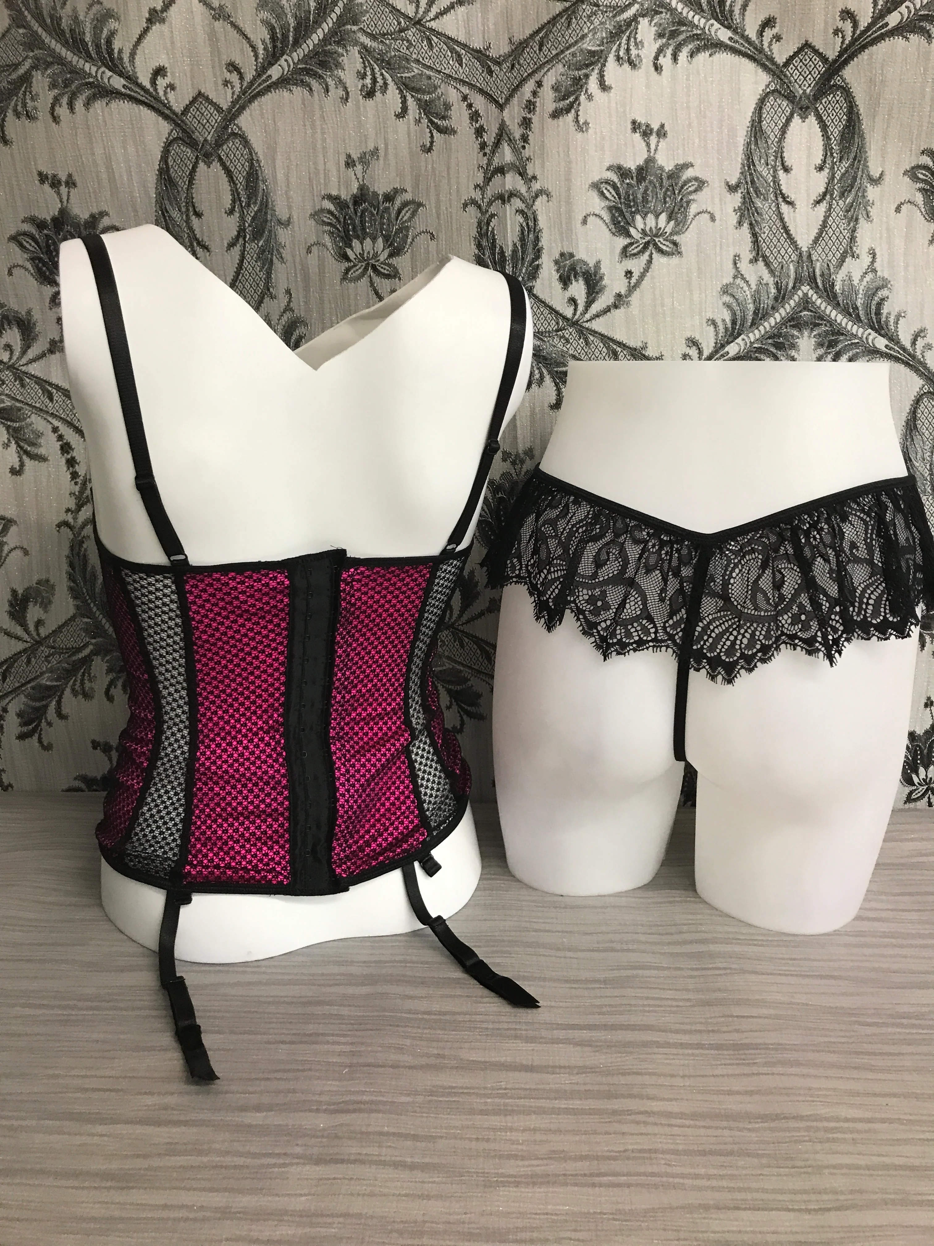 RV-PU513 Warehouse Lingerie Set Pink with Black Lace - Image 2