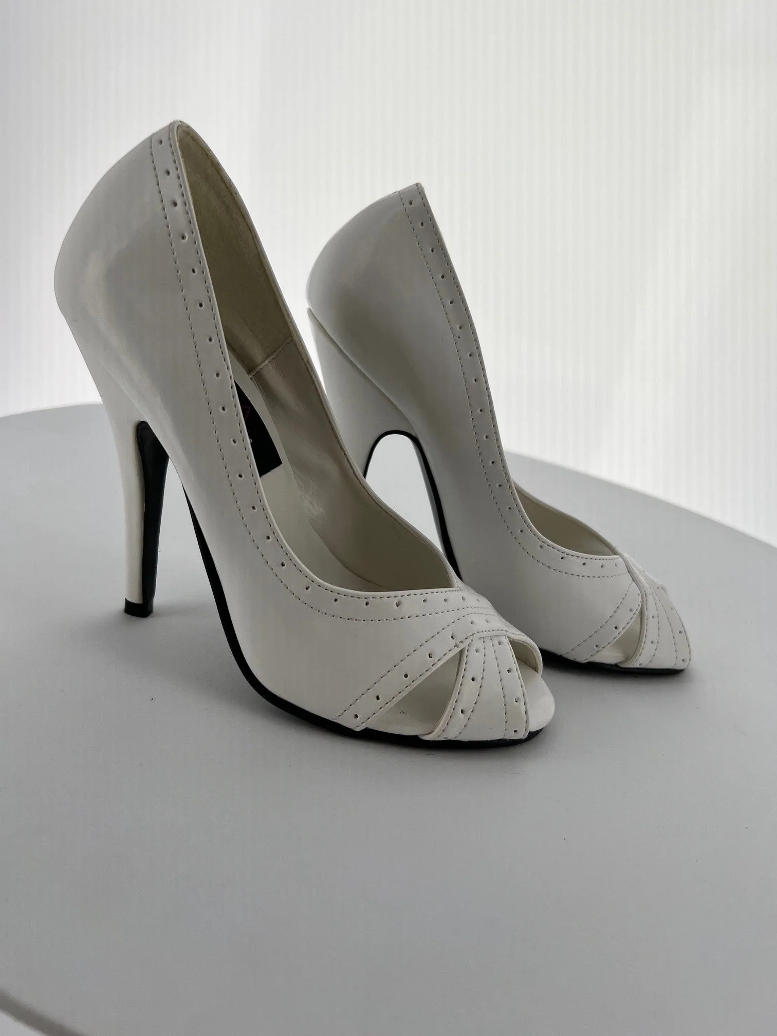 SEDUCE-215 High Heels – White Elegant Statement Shoes