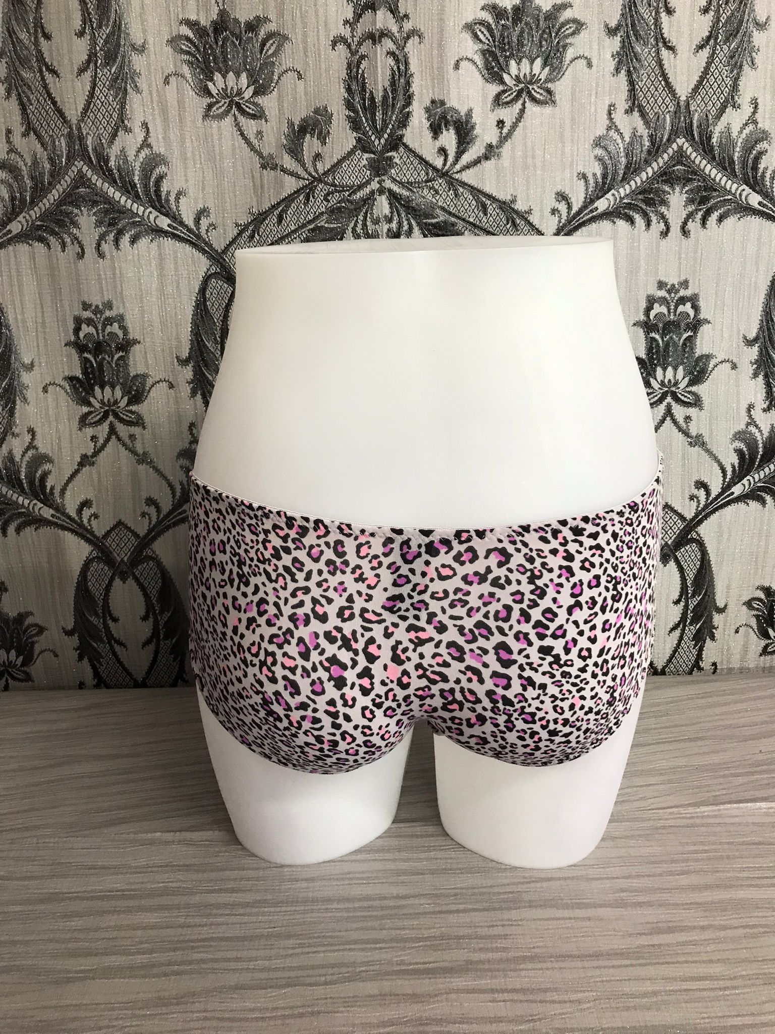 SRI192401 Pink Animal Print Briefs - Image 2